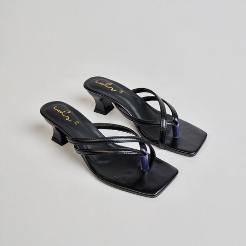 MIDNIGHT CHARM STRAPPY HEEL-BLACK
