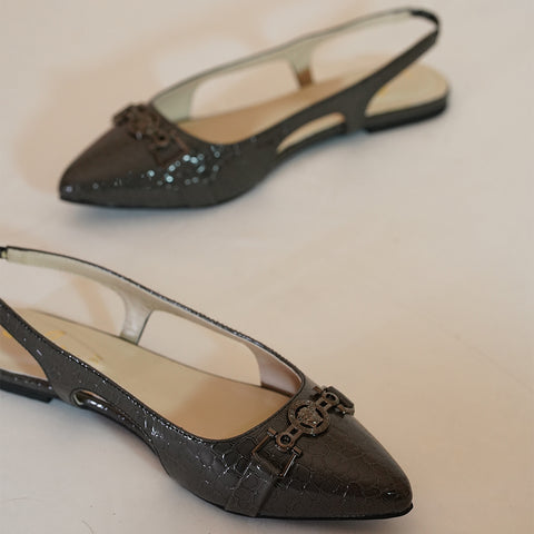 Febo croc closed toe flats
