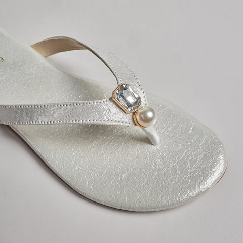 Crystal Dew Pearl Chapal