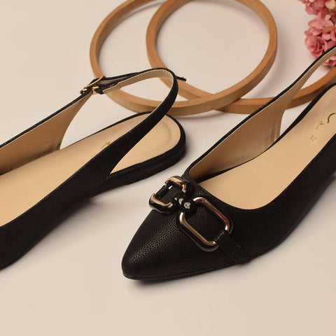 Decor Buckled Pointed Mule