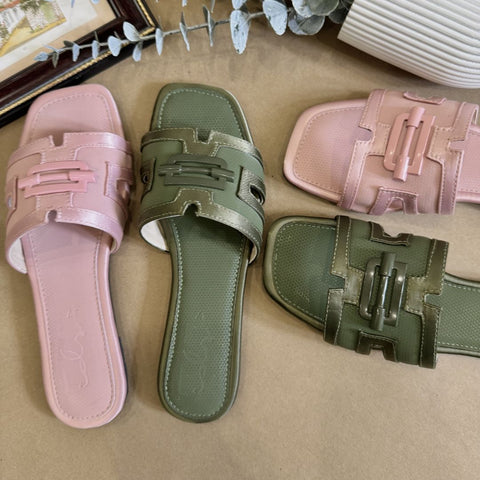Moda Silk Textured Slides