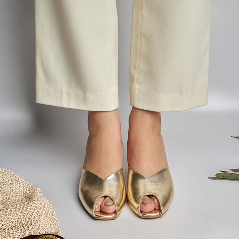 Metallic Effect Sandals - Gold