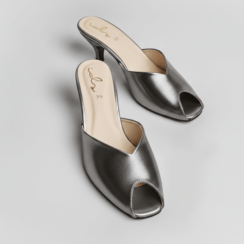 Metallic Effect Sandals - Gold