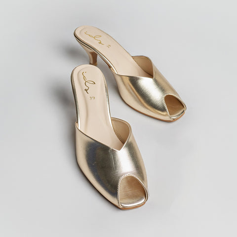 Metallic Effect Sandals - Gold